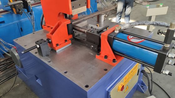 Αυτόματη μηχανή τρύπησης CH40 ευθεία σωλήνες και αγκώνες σωλήνες και σωλήνες
